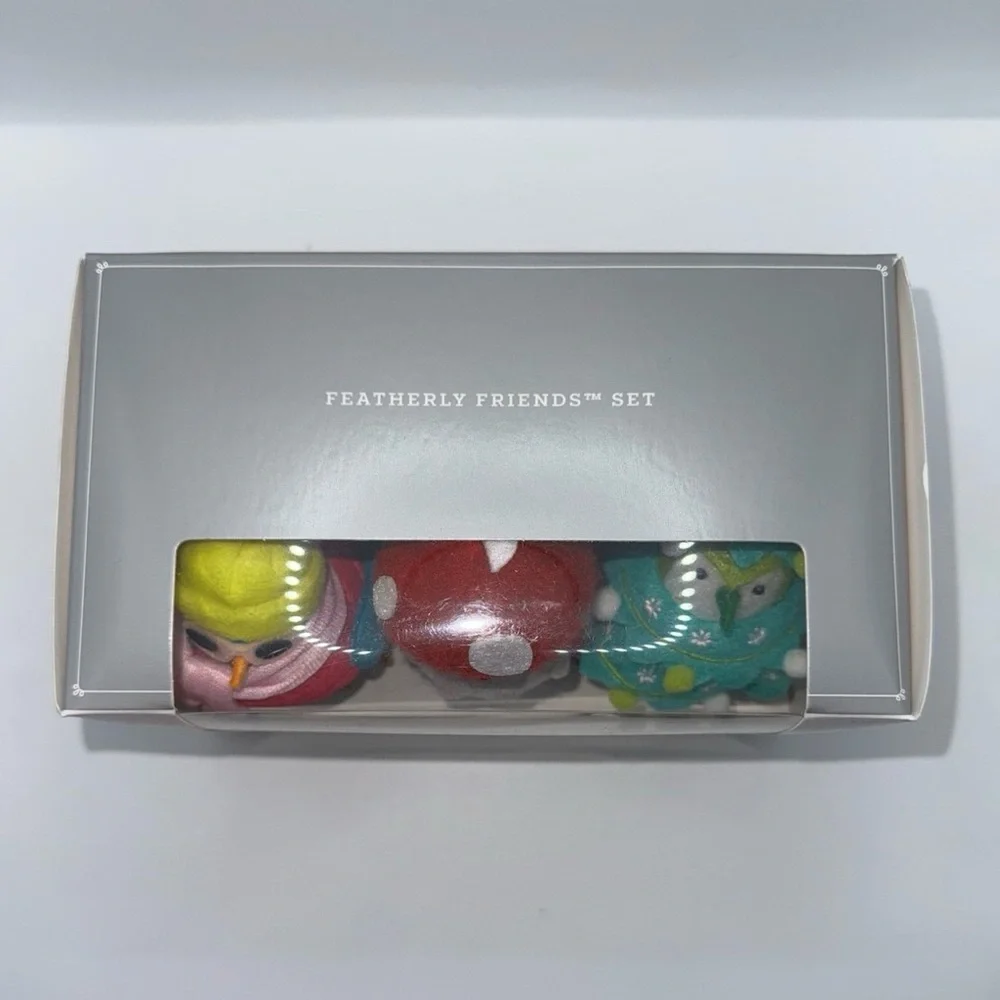 NWT 2024 Target Christmas Holiday Wondershop “Featherly Friends Set”
